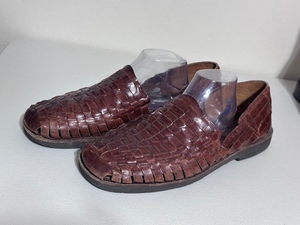 Studio Belvedere Mens Size 13 Brown Woven Leather Huarache Sandals upper